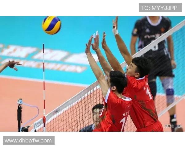 上海篮球队强势领跑联赛积分榜积累50分展现冠军实力 上海篮球队强势领跑联赛积分榜积累50分展现冠军实力