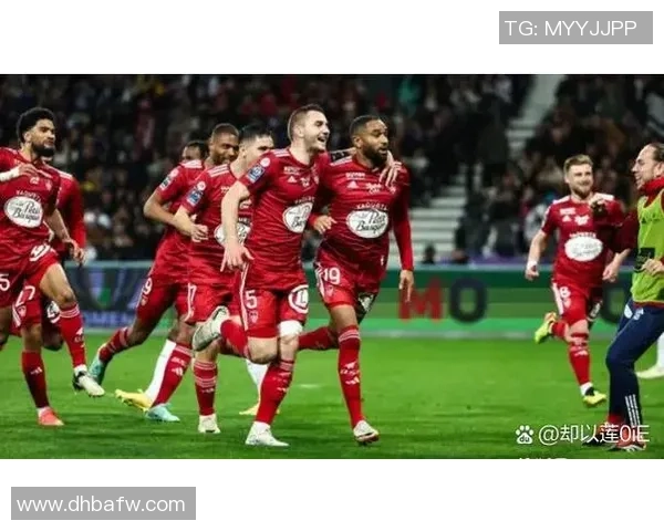 V字开头的足球明星盘点他们的传奇故事与球场成就 V字开头的足球明星盘点他们的传奇故事与球场成就