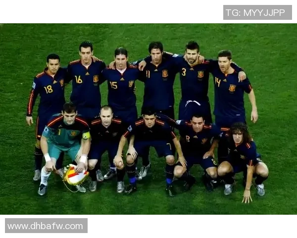 足球明星首球回顾：那些年他们如何开启辉煌职业生涯