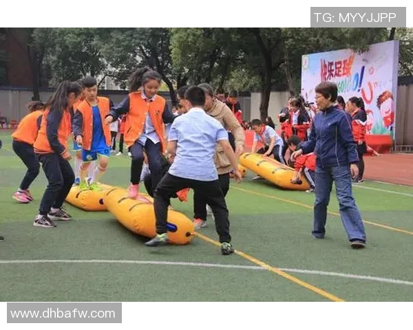 吴彦祖般帅气的足球明星们在绿茵场上的风采与魅力 吴彦祖般帅气的足球明星们在绿茵场上的风采与魅力