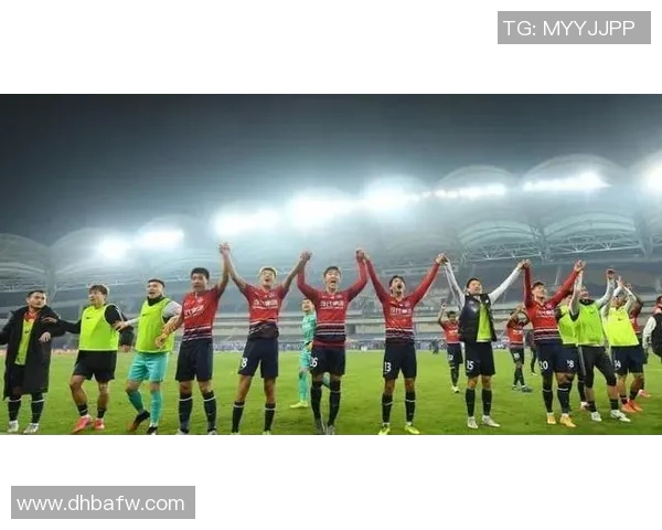 重庆排球队整体表现分析:压制对手与自身失误的平衡探讨 重庆排球队整体表现分析:压制对手与自身失误的平衡探讨